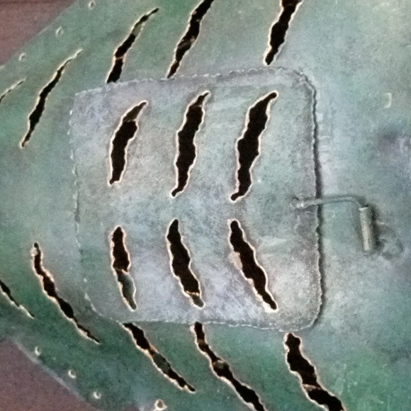 Green Christmas Tree Candle Holder With Gold Star Topper - Picture 8 of 8